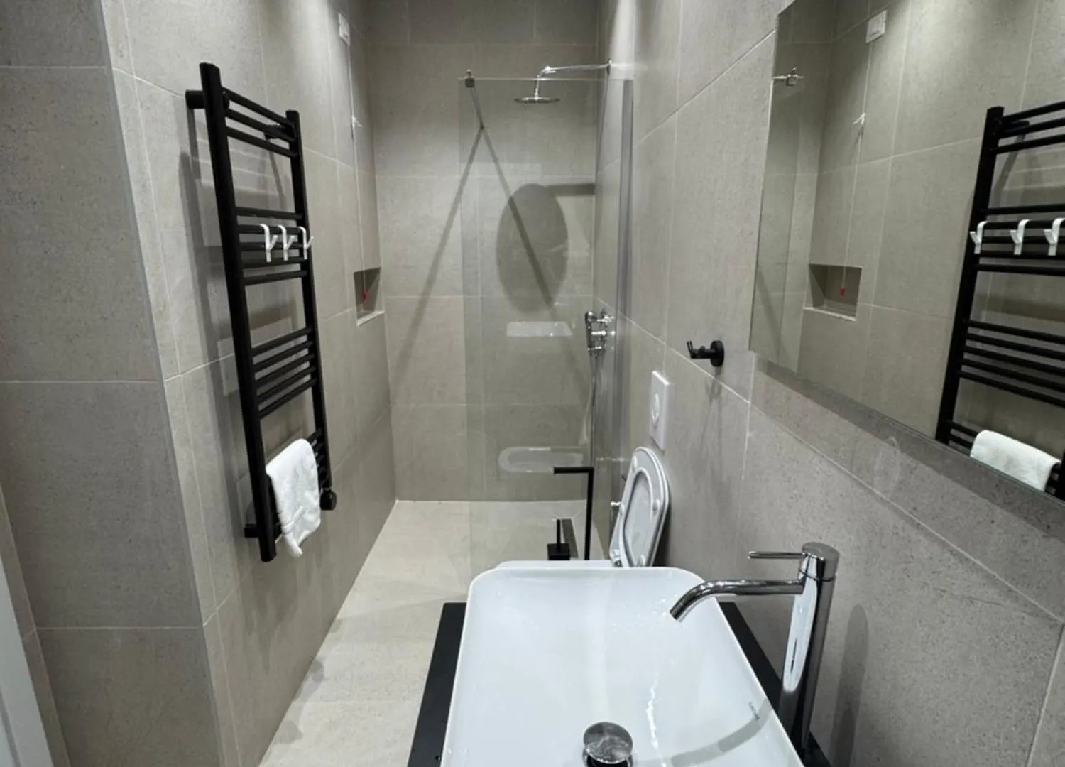 Rooms At Mimosa Street تيرانا 0*,